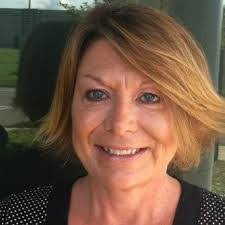 Lori Shute's Instagram, Twitter & Facebook