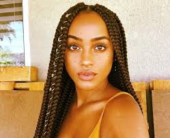 Teeny weeny afro hairstyle give bohemian looks when combined with light makeup and stylish jewellery. 11 Best Boho Box Braid Hairstyles You Need To Try In 2020 Ath Uk