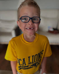 When I found out I was having twin girls, I was sooooo excited to dress  them the same every day of their lives 😉. When Brycee Jo passed, I  obviously never got