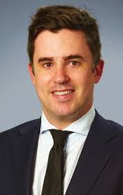 Gillian Vogel's Instagram, Twitter & Facebook