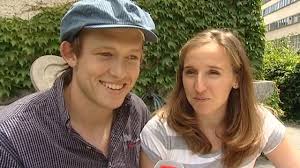 Sascha ruefer (46), der heute (srf 1, 20.10 uhr) den «superzehnkampf» moderiert, kümmert sich auch sehr um seine familie. Schweiz Stabhochspringerin Nicole Buchler Auch Privat Im Hohenflug Glanz Gloria Srf