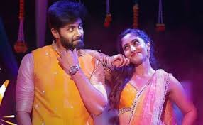 After beginning his career in star vijay as a television actor, he gained fame playing the lead role in the serials rettai vaal kuruvi, raja rani (telugu) and ninaikka therintha manamae. Ashwin Kumar And Reba John Shoot For A Music Video Ritz