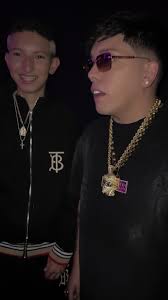 Cris Valencia y King Savage: Música en Medellín