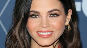 December 2020 november 2020 october 2020 september 2020 august 2020 july 2020 june 2020 Jenna Dewan Das Erste Mal Nach Geburt Mit Baby Gesichtet Promiflash De