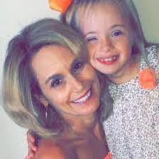 Dena Dunn's Instagram, Twitter & Facebook