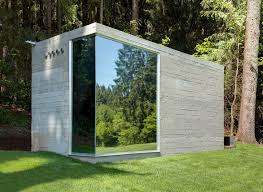 Wc Hauschen Aus Holz Stampfbeton Und Altstahl Bad Und Sanitar News Produkte Stampfbeton Haus Aus Holz Haus