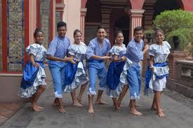 Son una herencia que podemos dejarle a nuestros hijos y nietos en un futuro cercano. 11 Bailes Y Danzas Tipicos De La Costa Peruana