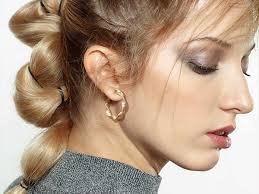 Amazon.com: SANDRA REDD Gold Hoop Earrings for Women 14K Gold Hoop earrings  Chunky Twisted Cubic Zirconia Hoops Earring Croissant Style Hypoallergenic  ...