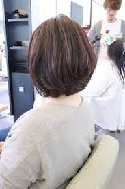 内田恭子さん風エレガントボブ daisukesekita com 前下がりボブのヘアスタイル ボブ ヘアカット