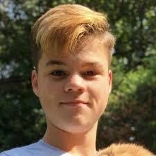 Kaleb Garlock's Instagram, Twitter & Facebook