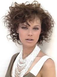 Curly Bob Hairstyle For Round Face Women Hairstyles