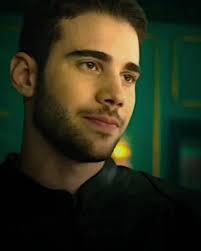 scp: r4fescenes #juliopeña #juliofernandezpeñas #berlinnetflix  #lacasadepapel #lacasadepapeledit #roiberlin #roicameron #foryou #viral  #edit #trending #foryoupage #dontletthisflop #lcdpberlin #berlin