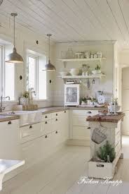 Rustic Cottage Style Kitchen I Would Like To Like To See The Floor Another Color But I Like The Farmhouse Kitchen Design Kitchen Inspirations Country Kitchen