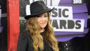 He had a twin brother who was stillborn. Elvis Presley S Daughter Lisa Marie S Ex Husbands Heavy Com