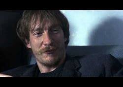 Ah, gods... the years, the F*CKIN' YEARS!!! 😭😜 David Thewlis in  "Dragonheart", 1996, and "KAOS", 2024. He is FAR more slender than me, i  assure you... 🙄😅