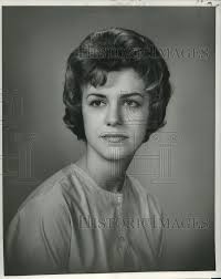 1962 Press Photo Miss Chalon Fontaine as maid in the ball of Krewe of