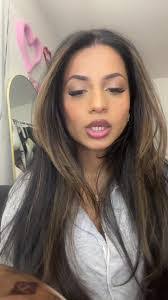 Petra Grace's Instagram, Twitter & Facebook