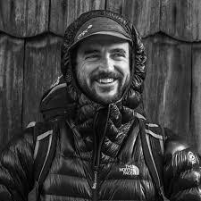 Raul Mohr's Instagram, Twitter & Facebook