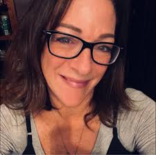 What time is your baby's morning feeding?