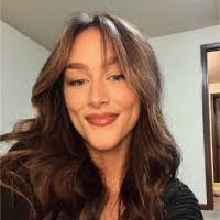 Jada Cain's Instagram, Twitter & Facebook