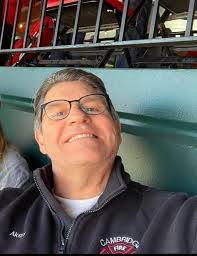 Amy Moskowitz's Instagram, Twitter & Facebook