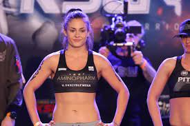 Karolina owczarz była dziennikarka sportowa oraz zawodniczka mająca sukcesy w boksie już niedługo zamierza spróbować swoich sił w mieszanych sztukach walki. Ksw 50 Lodzianka Karolina Owczarz Nie Wystapi Na Gali W Londynie Express Ilustrowany