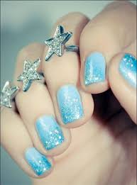 15 Disney Frozen Elsa Nail Art Designs Ideas Stickers 2014 Elsa Nails 12 Jpg 400 540 Pixels Trendy Nails Frozen Nails Sparkle Nails