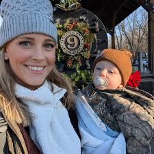 Emilee Schultz (@emgoodie) • Instagram photos and videos