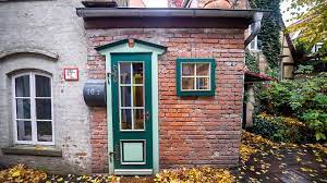 Alle hausarten, kosten und hersteller im unabhängigen check. Youtuber Fynn Kliemann Kauft Kleinstes Haus Deutschlands In Bremen