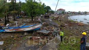 Sedikitnya 426 orang tewas dan 7.202 terluka dan 23 orang hilang akibat peristiwa ini. Polri Korban Hilang Tsunami Selat Sunda Di Banten 408 Orang Nasional Tempo Co