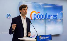 Jun 07, 2021 · ayuso confía en la figura del diputado, tanto es así, que le eligió como jefe de campaña en las dos anteriores elecciones autonómicas y quiere proponerle de nuevo como portavoz del pp en madrid. Montesinos Se Estrena Como Portavoz Nacional Del Pp Reiterando El No A Sanchez Diario Sur