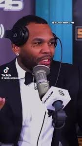 Daisy Crowder's Instagram, Twitter & Facebook