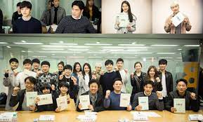 Two worlds connected (korean drama, supernatural themes). Circle Cast Korean Drama 2017 ì¨í´ ì´ì–´ì§„ ë' ì„¸ê³„ Hancinema The Korean Movie And Drama Database