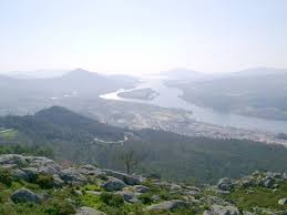 O nosso parque está localizado no coração do vale do minho na típica freguesia de covas, concelho de vila nova de cerveira. Miradouro Do Cervo Vila Nova De Cerveira All About Portugal