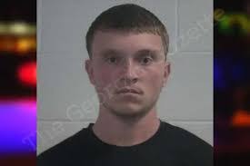 Walter Noggle's Instagram, Twitter & Facebook