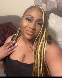 Nelson Castro Do you know the lovely Mrs Shanequa Charles and Mr Bronx  NAACP- neon Dion Powell ???? They can teach you a lot...... But who's the  guy with the scarf Quin