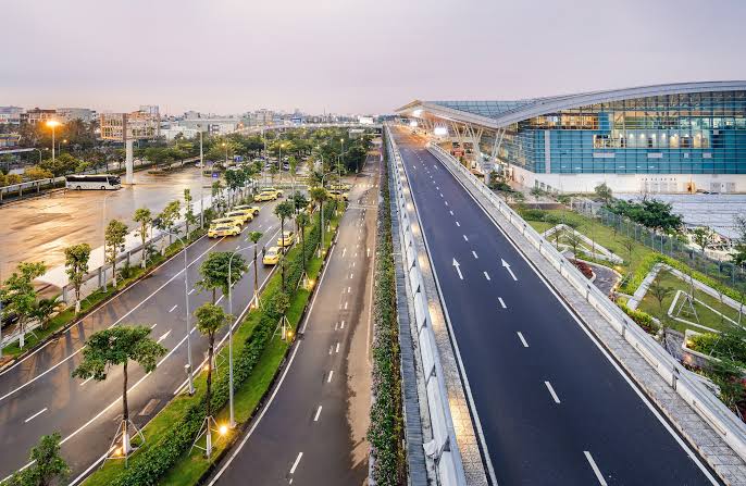xe đưa đón sân bay Đà Nẵng