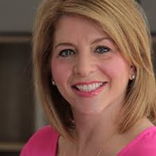 Nicole Garvey's Instagram, Twitter & Facebook