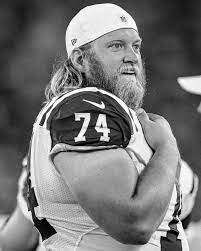 Nick Mangold has passed away at age 41 due to complications from kidney  disease. Absolutely heartbreaking. An all-time Jet and fan favorite. RIP 💔