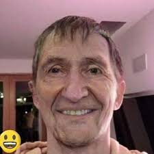 Lajos Molnar (@_lajos_)