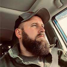 What a year in the car business.... I️ set a lot of goals this year. But  this one was my biggest... 400 cars... down to the last 8 working days for  the