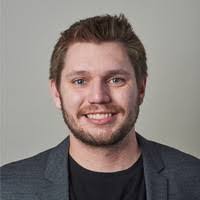 Derek Pryor's Instagram, Twitter & Facebook