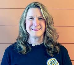 Jennifer Bartos's Instagram, Twitter & Facebook