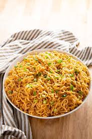 Sesame Garlic Ramen Noodles The Salty Marshmallow Recipe Recipes Noodle Recipes Easy Best Ramen Noodles