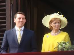 Al treilea pe linia succesiunii la tronul romaniei, nicolae a fost prezent, in ultimii ani, la toate evenimentele importante. Cine Este Printul Nicolae Exclus Din Linia De Succesiune La Coroana Romaniei Jurnalul Prahovean