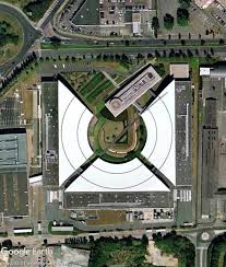 L Usine Soproreal Societe Des Produits L Oreal A Aulnay Sous Bois Parce Que Vous Le Valez Bien Google Earth 48 56 58 Google Earth Aulnay Sous Bois L Oreal