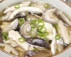 Recette De Soupe Chinoise Au Poulet Et Aux Champignons Recette Soupe Chinoise Poulet Soupe Chinoise Recette Soupe