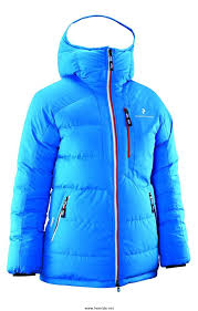 Peak performance is in de jaren 80 opgericht door drie bevriende wintersporters die klaar waren met de opzichtige en felgekleurde skikleding van die tijd. Peak Performance W Black Light Down Jacket Rezension Freeride