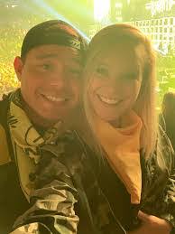 Ashley Markowski's Instagram, Twitter & Facebook