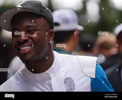 Aaron mills hi-res stock photography and images